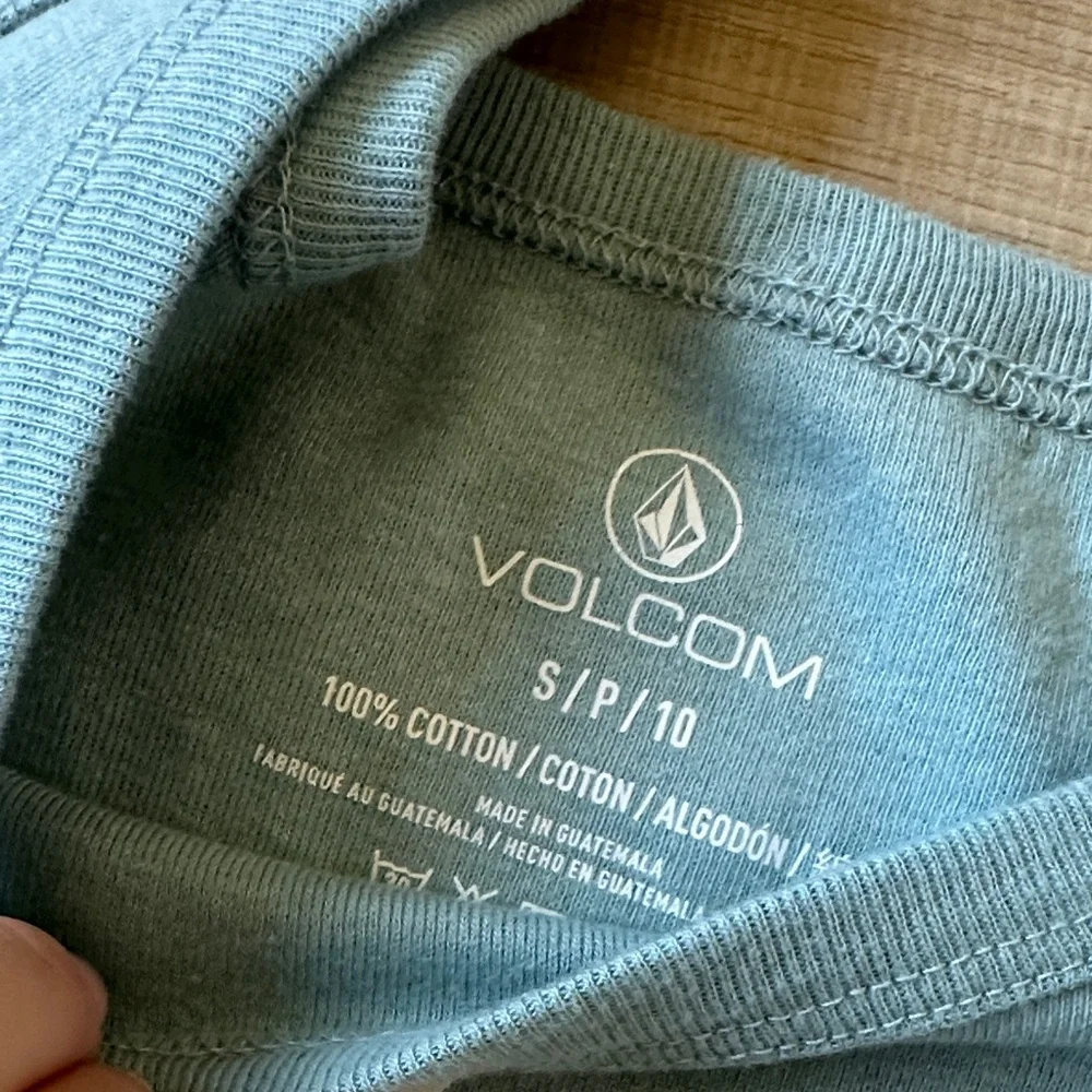 Volcom Light Blue Graphic Tank - Picture 4 of 5